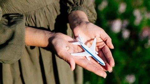 can i bring a disposable vape on a plane